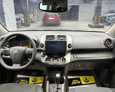 Серый Тойота РАВ 4, объемом двигателя 2.2 л и пробегом 318 тыс. км за 13800 $, фото 11 на Automoto.ua