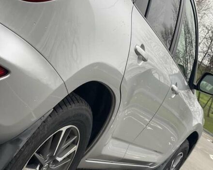 Сірий Тойота РАВ 4, об'ємом двигуна 2 л та пробігом 232 тис. км за 12900 $, фото 6 на Automoto.ua