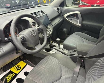 Серый Тойота РАВ 4, объемом двигателя 2.2 л и пробегом 318 тыс. км за 13800 $, фото 7 на Automoto.ua