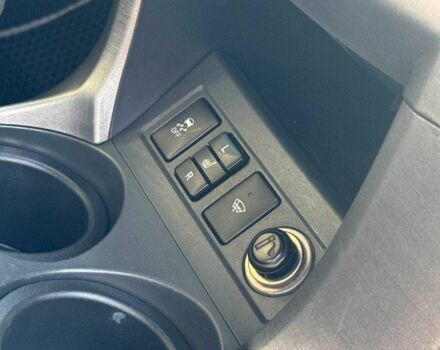 Серый Тойота РАВ 4, объемом двигателя 2 л и пробегом 161 тыс. км за 12799 $, фото 20 на Automoto.ua