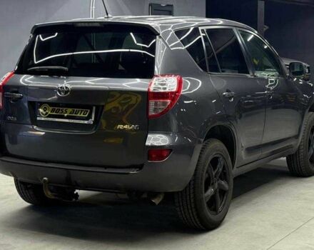 Серый Тойота РАВ 4, объемом двигателя 2.2 л и пробегом 318 тыс. км за 13800 $, фото 5 на Automoto.ua
