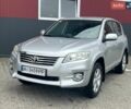 Сірий Тойота РАВ 4, об'ємом двигуна 2 л та пробігом 258 тис. км за 12900 $, фото 1 на Automoto.ua