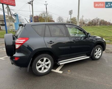 Серый Тойота РАВ 4, объемом двигателя 2.36 л и пробегом 126 тыс. км за 17000 $, фото 2 на Automoto.ua