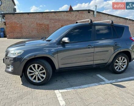 Серый Тойота РАВ 4, объемом двигателя 2.23 л и пробегом 215 тыс. км за 13799 $, фото 17 на Automoto.ua