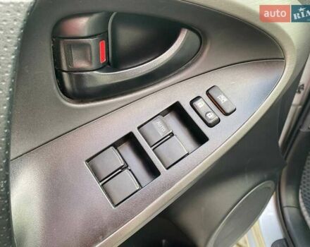 Тойота РАВ 4 2012 в Львове на Automoto.ua Серый Тойота РАВ 4, объемом двигателя 0 л и пробегом 142 тыс. км за 11500 $, фото 10 на Automoto.ua
