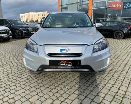 Тойота РАВ 4 2012 в Львове на Automoto.ua Серый Тойота РАВ 4, объемом двигателя 0 л и пробегом 142 тыс. км за 11500 $, фото 1 на Automoto.ua