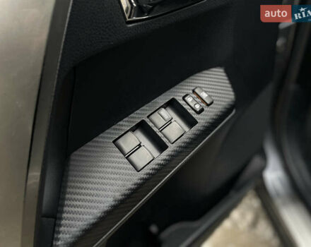 Тойота РАВ 4 2012 в Львове на Automoto.ua Серый Тойота РАВ 4, объемом двигателя 2.49 л и пробегом 180 тыс. км за 16500 $, фото 9 на Automoto.ua