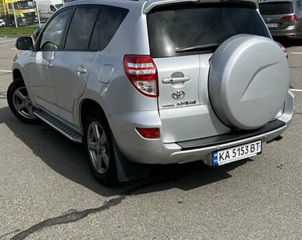 Сірий Тойота РАВ 4, об'ємом двигуна 2 л та пробігом 270 тис. км за 14700 $, фото 16 на Automoto.ua