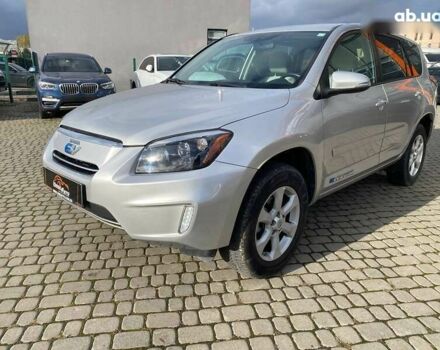 Серый Тойота РАВ 4, объемом двигателя 1.5 л и пробегом 142 тыс. км за 11500 $, фото 2 на Automoto.ua