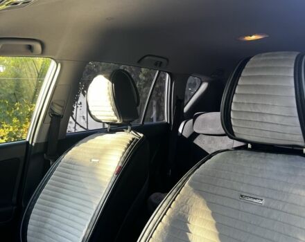 Сірий Тойота РАВ 4, об'ємом двигуна 2 л та пробігом 170 тис. км за 12800 $, фото 7 на Automoto.ua