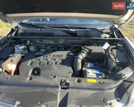 Сірий Тойота РАВ 4, об'ємом двигуна 2 л та пробігом 130 тис. км за 15500 $, фото 15 на Automoto.ua