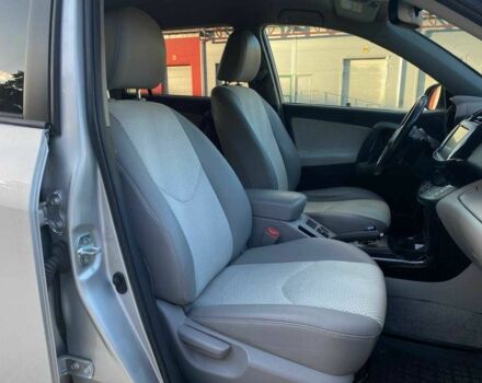 Серый Тойота РАВ 4, объемом двигателя 0 л и пробегом 210 тыс. км за 10490 $, фото 13 на Automoto.ua