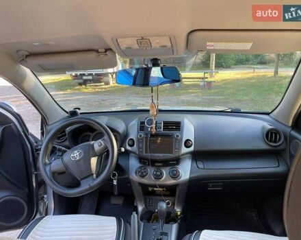 Серый Тойота РАВ 4, объемом двигателя 1.99 л и пробегом 160 тыс. км за 15500 $, фото 15 на Automoto.ua