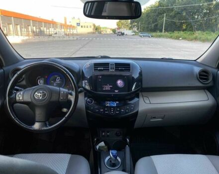 Сірий Тойота РАВ 4, об'ємом двигуна 0 л та пробігом 210 тис. км за 11500 $, фото 22 на Automoto.ua