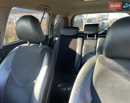 Сірий Тойота РАВ 4, об'ємом двигуна 2 л та пробігом 130 тис. км за 15500 $, фото 17 на Automoto.ua