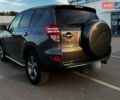Серый Тойота РАВ 4, объемом двигателя 2.36 л и пробегом 232 тыс. км за 15500 $, фото 3 на Automoto.ua