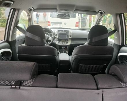 Серый Тойота РАВ 4, объемом двигателя 2.2 л и пробегом 251 тыс. км за 12000 $, фото 6 на Automoto.ua