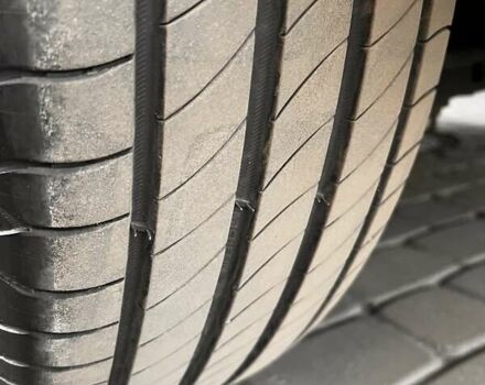 Серый Тойота РАВ 4, объемом двигателя 2.36 л и пробегом 232 тыс. км за 15500 $, фото 12 на Automoto.ua