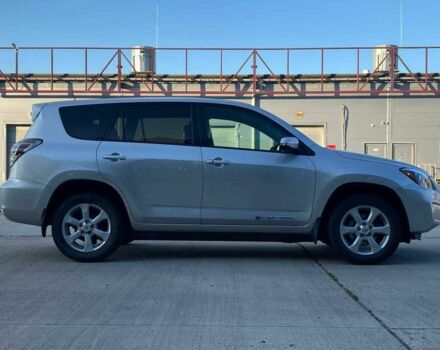 Серый Тойота РАВ 4, объемом двигателя 0 л и пробегом 210 тыс. км за 10490 $, фото 3 на Automoto.ua