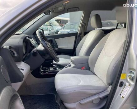 Серый Тойота РАВ 4, объемом двигателя 1.5 л и пробегом 142 тыс. км за 11500 $, фото 18 на Automoto.ua