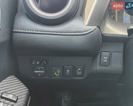 Сірий Тойота РАВ 4, об'ємом двигуна 2.49 л та пробігом 276 тис. км за 17250 $, фото 9 на Automoto.ua