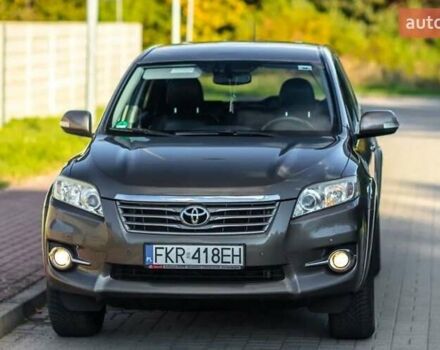 Сірий Тойота РАВ 4, об'ємом двигуна 2.2 л та пробігом 187 тис. км за 11000 $, фото 1 на Automoto.ua