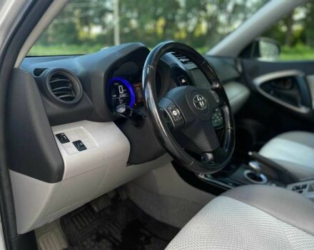 Сірий Тойота РАВ 4, об'ємом двигуна 0 л та пробігом 210 тис. км за 11500 $, фото 10 на Automoto.ua