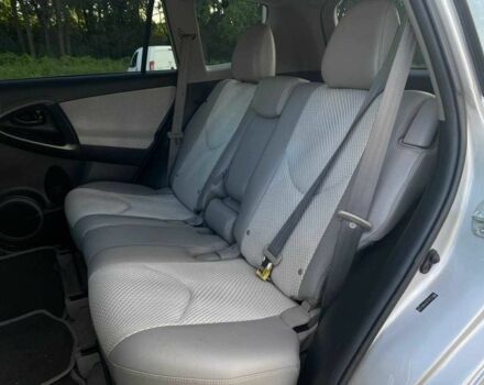Сірий Тойота РАВ 4, об'ємом двигуна 0 л та пробігом 210 тис. км за 11500 $, фото 18 на Automoto.ua