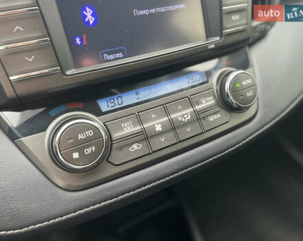 Сірий Тойота РАВ 4, об'ємом двигуна 2.49 л та пробігом 180 тис. км за 15900 $, фото 17 на Automoto.ua