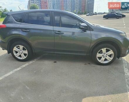 Сірий Тойота РАВ 4, об'ємом двигуна 2.49 л та пробігом 276 тис. км за 17250 $, фото 3 на Automoto.ua