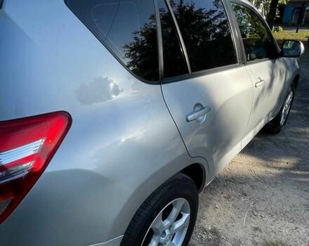 Серый Тойота РАВ 4, объемом двигателя 1.99 л и пробегом 160 тыс. км за 15500 $, фото 2 на Automoto.ua