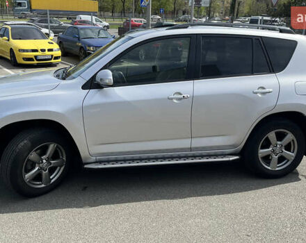 Сірий Тойота РАВ 4, об'ємом двигуна 2 л та пробігом 270 тис. км за 14700 $, фото 14 на Automoto.ua