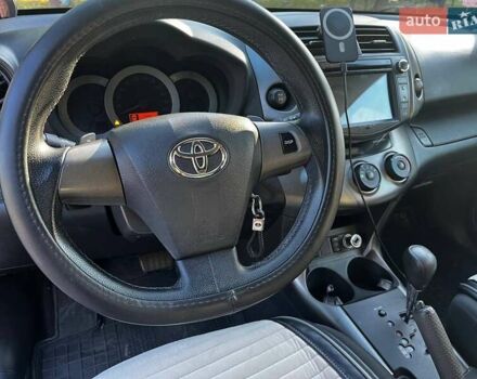 Серый Тойота РАВ 4, объемом двигателя 1.99 л и пробегом 160 тыс. км за 15500 $, фото 17 на Automoto.ua