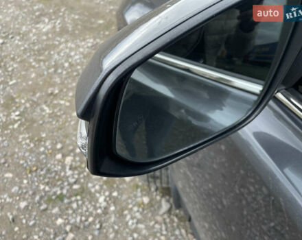 Сірий Тойота РАВ 4, об'ємом двигуна 2.49 л та пробігом 180 тис. км за 15900 $, фото 8 на Automoto.ua