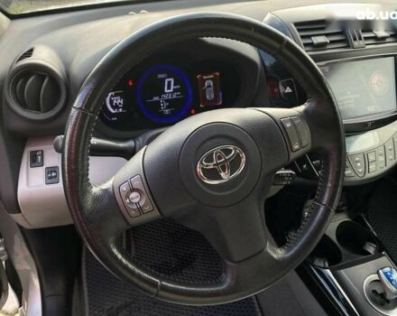 Серый Тойота РАВ 4, объемом двигателя 1.5 л и пробегом 142 тыс. км за 11500 $, фото 12 на Automoto.ua