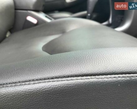 Сірий Тойота РАВ 4, об'ємом двигуна 2.23 л та пробігом 185 тис. км за 13800 $, фото 18 на Automoto.ua