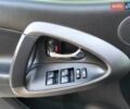 Сірий Тойота РАВ 4, об'ємом двигуна 2.23 л та пробігом 185 тис. км за 13800 $, фото 9 на Automoto.ua