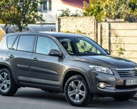 Сірий Тойота РАВ 4, об'ємом двигуна 2.2 л та пробігом 187 тис. км за 8000 $, фото 3 на Automoto.ua