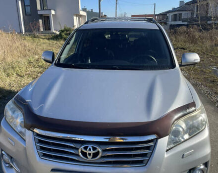 Сірий Тойота РАВ 4, об'ємом двигуна 2 л та пробігом 130 тис. км за 15500 $, фото 1 на Automoto.ua