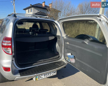 Сірий Тойота РАВ 4, об'ємом двигуна 2 л та пробігом 130 тис. км за 15500 $, фото 5 на Automoto.ua
