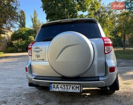 Серый Тойота РАВ 4, объемом двигателя 1.99 л и пробегом 160 тыс. км за 15500 $, фото 7 на Automoto.ua
