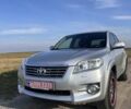 Тойота РАВ 4 2012 в Ровно на Automoto.ua Серый Тойота РАВ 4, объемом двигателя 2.2 л и пробегом 257 тыс. км за 13950 $, фото 2 на Automoto.ua