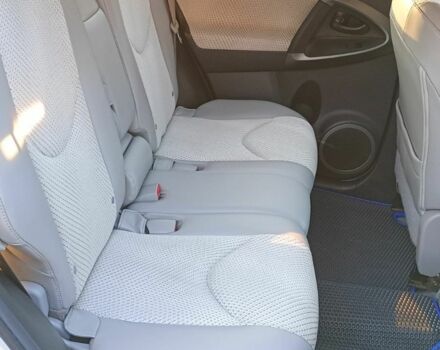 Сірий Тойота РАВ 4, об'ємом двигуна 0 л та пробігом 229 тис. км за 11700 $, фото 8 на Automoto.ua