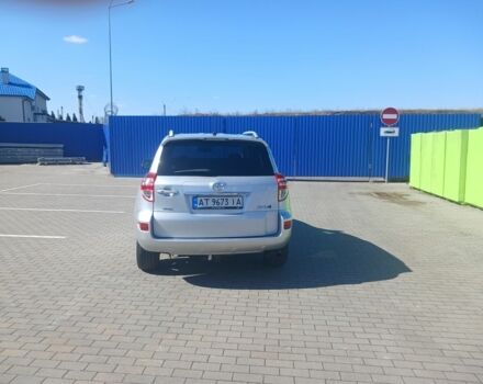 Серый Тойота РАВ 4, объемом двигателя 2.2 л и пробегом 251 тыс. км за 12000 $, фото 3 на Automoto.ua