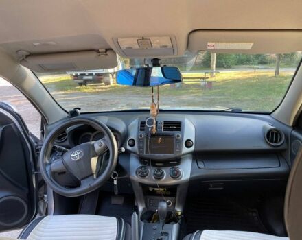 Сірий Тойота РАВ 4, об'ємом двигуна 2 л та пробігом 170 тис. км за 12800 $, фото 3 на Automoto.ua