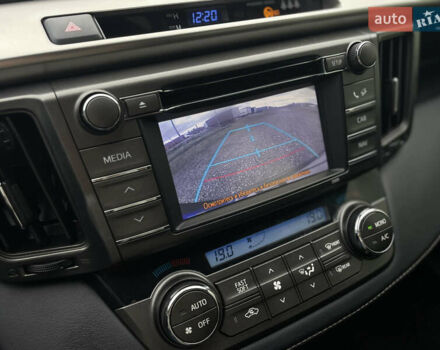 Сірий Тойота РАВ 4, об'ємом двигуна 2.49 л та пробігом 180 тис. км за 15900 $, фото 18 на Automoto.ua