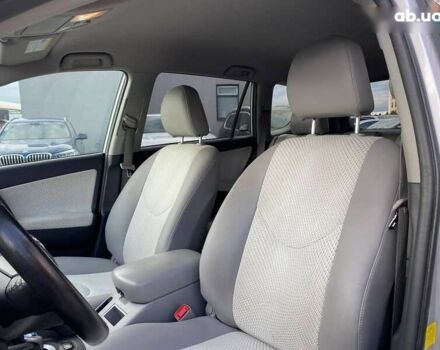 Серый Тойота РАВ 4, объемом двигателя 1.5 л и пробегом 142 тыс. км за 11500 $, фото 19 на Automoto.ua