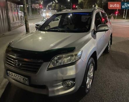 Серый Тойота РАВ 4, объемом двигателя 1.99 л и пробегом 160 тыс. км за 15500 $, фото 13 на Automoto.ua