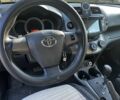 Сірий Тойота РАВ 4, об'ємом двигуна 2 л та пробігом 170 тис. км за 12800 $, фото 4 на Automoto.ua