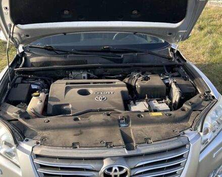 Тойота РАВ 4 2012 в Ровно на Automoto.ua Серый Тойота РАВ 4, объемом двигателя 2.2 л и пробегом 257 тыс. км за 13950 $, фото 35 на Automoto.ua